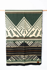 Large Mountain Design Queen Blanket in Blue