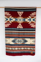 Maskuy Blanket - Crimson Ridge